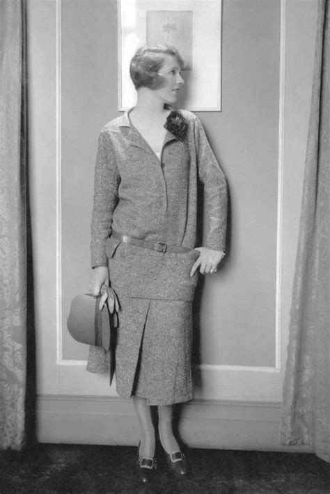 chanel tweed tissu|Chanel tweed suit 1920s.